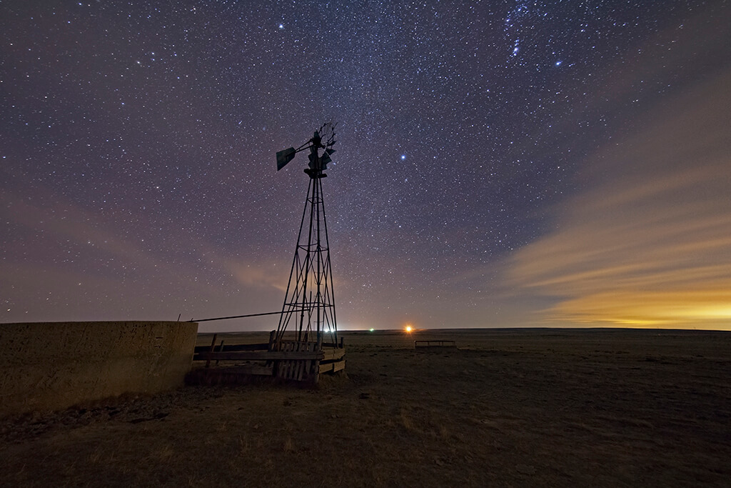 Windmill and Milky Way